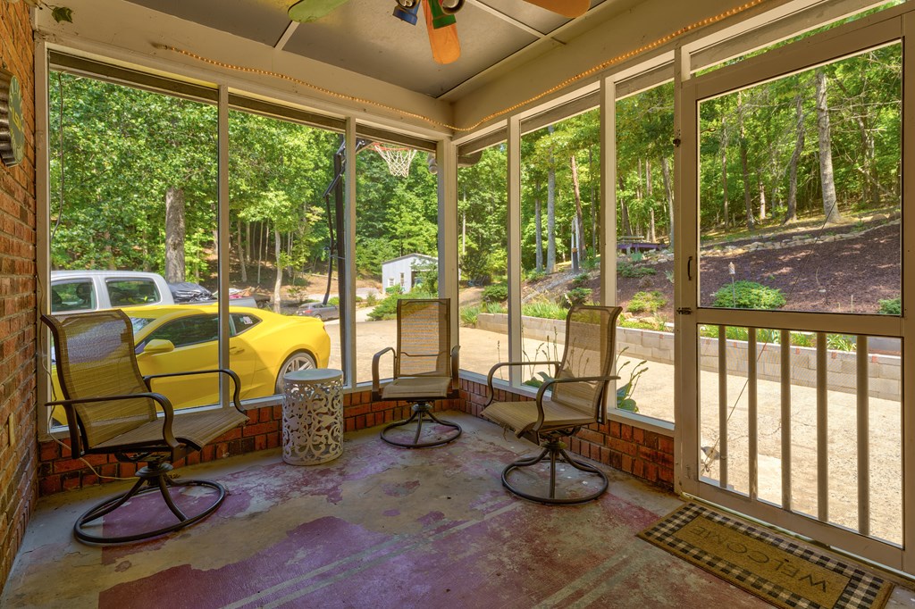 412585 Murphy Residential
