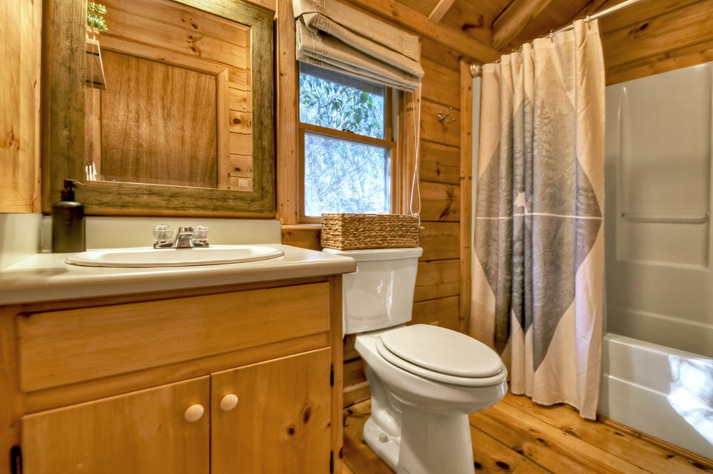 412686 Blue Ridge Residential