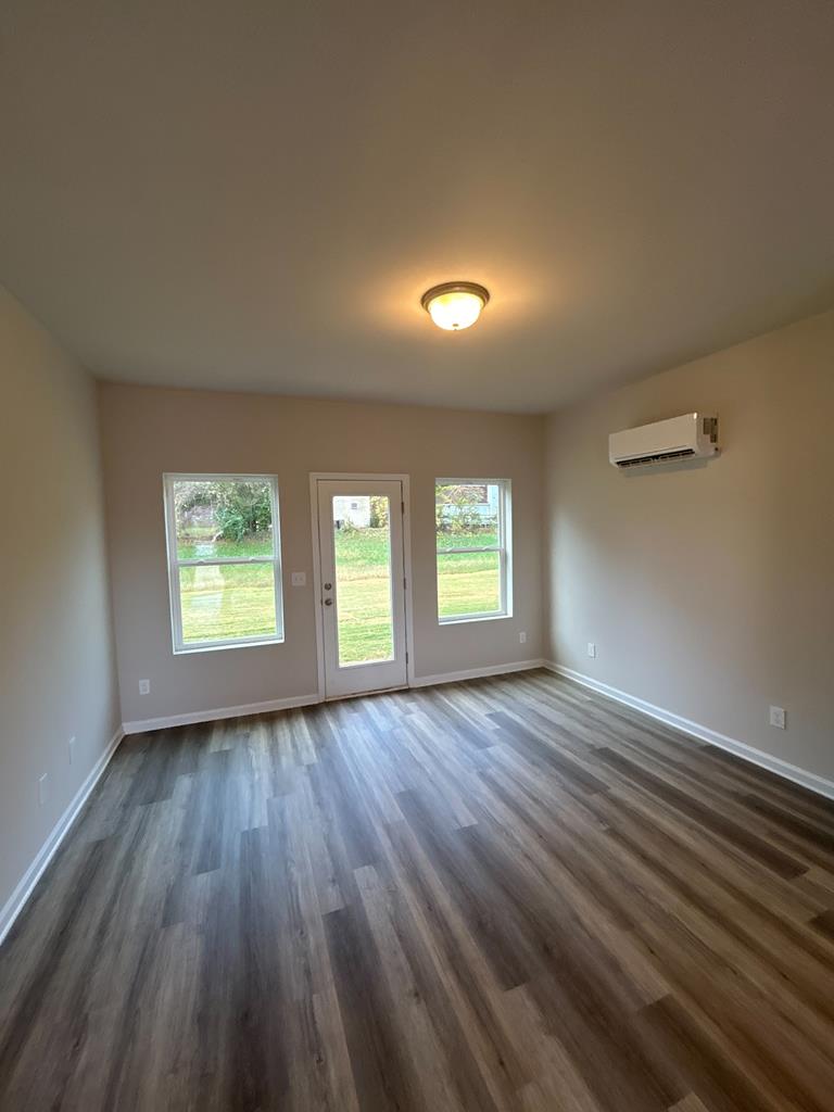 412806 Blue Ridge Townhouse