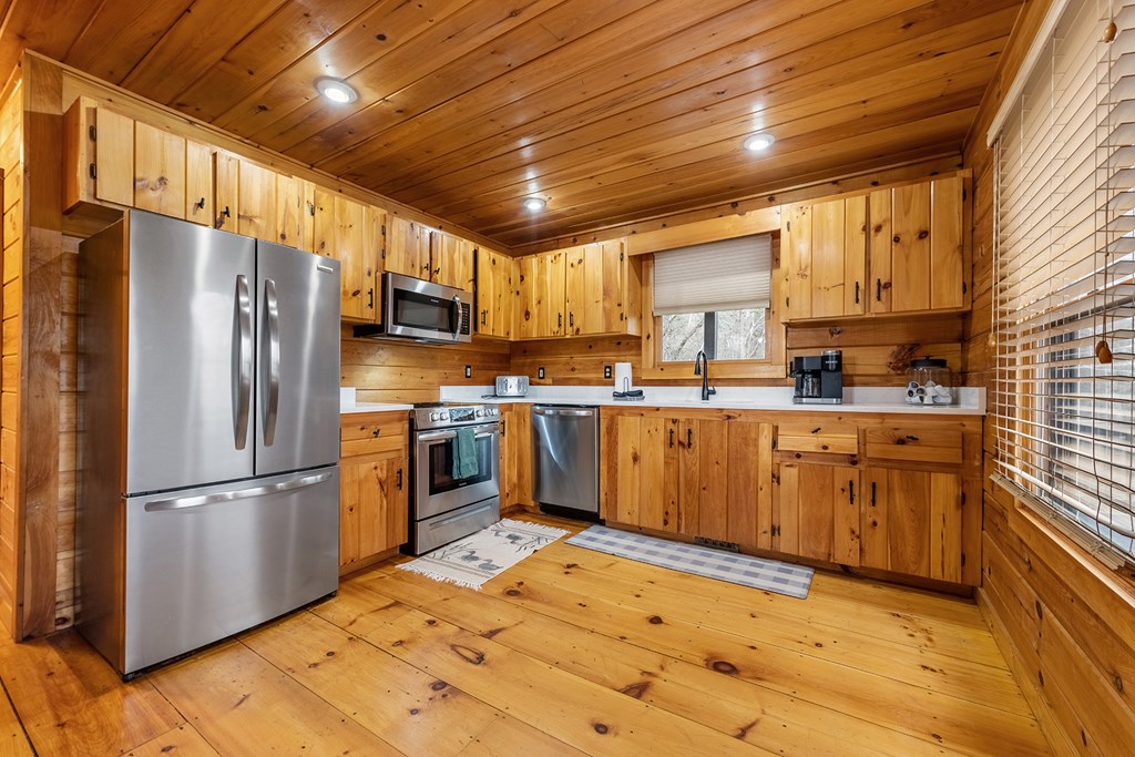412950 Blue Ridge Residential