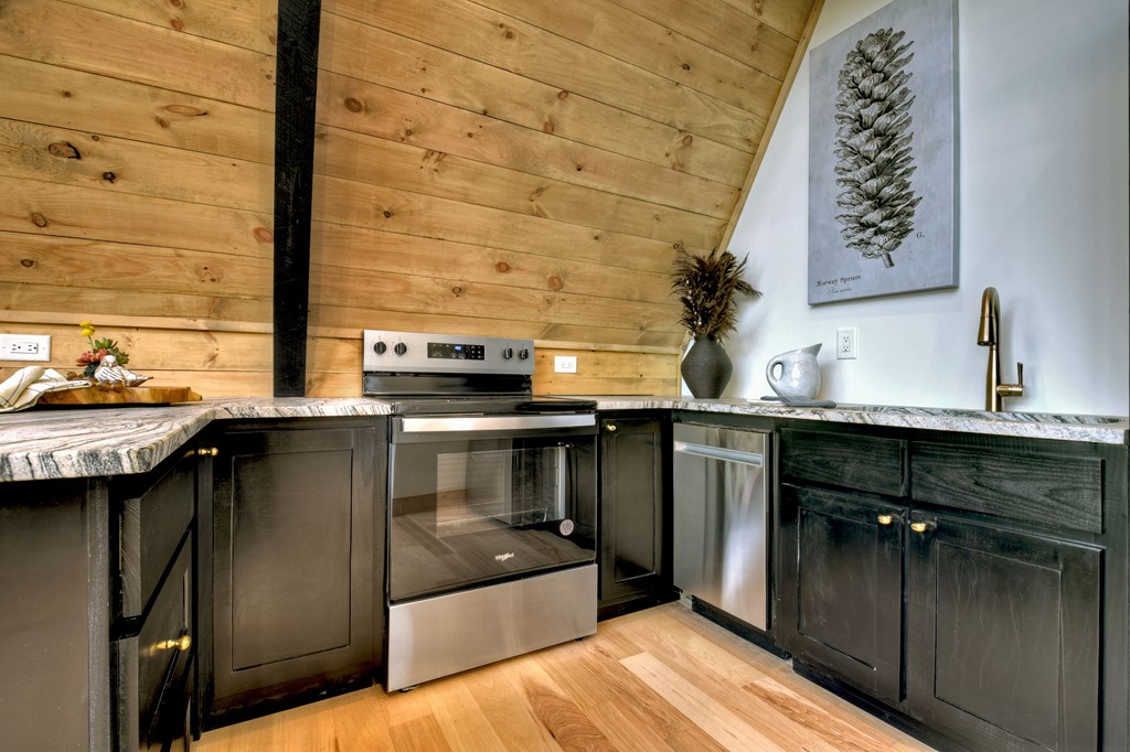 412986 Epworth Residential