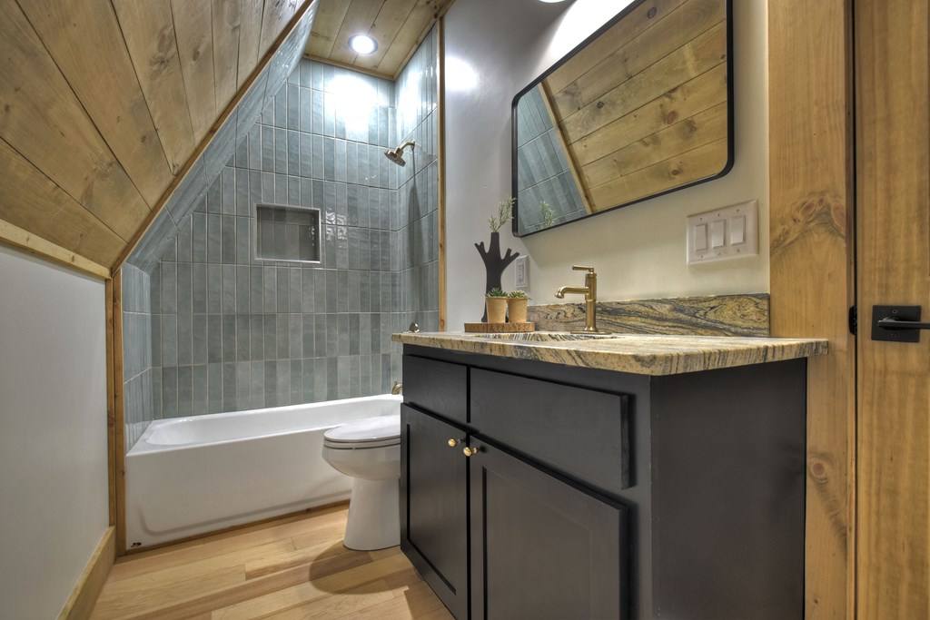 412986 Epworth Residential