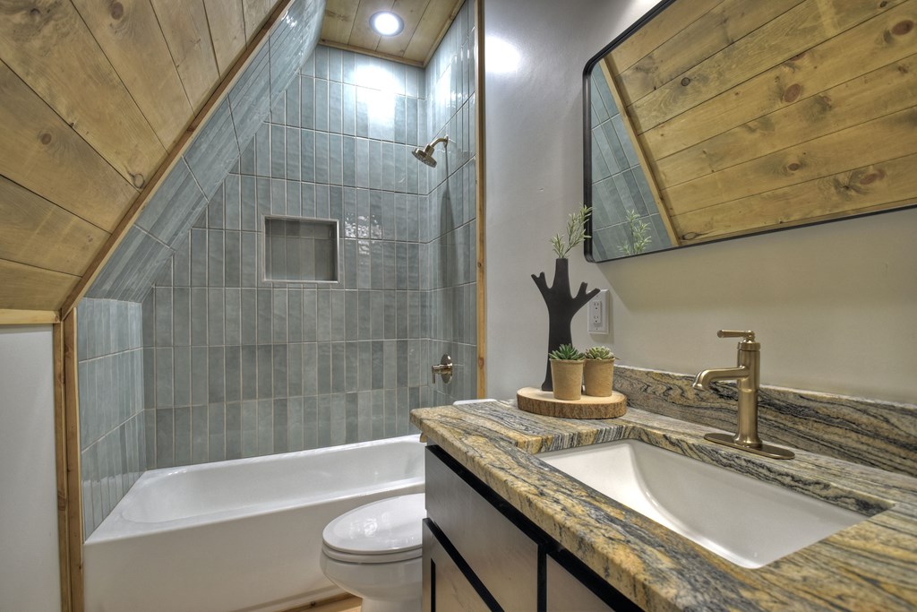 412986 Epworth Residential