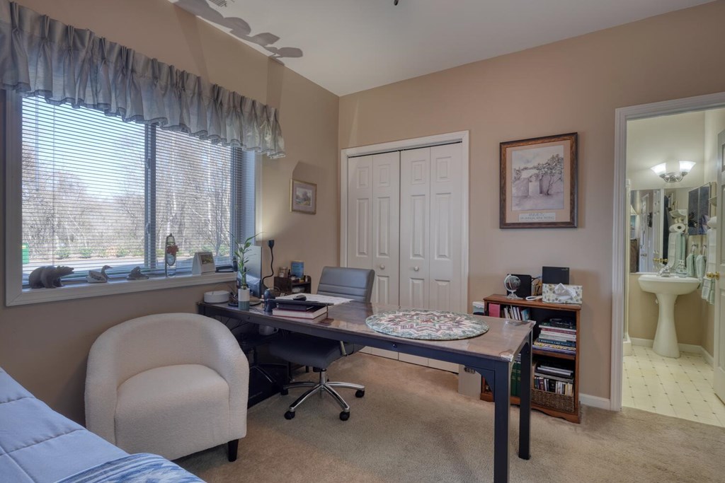 413096 Hiawassee Condominium