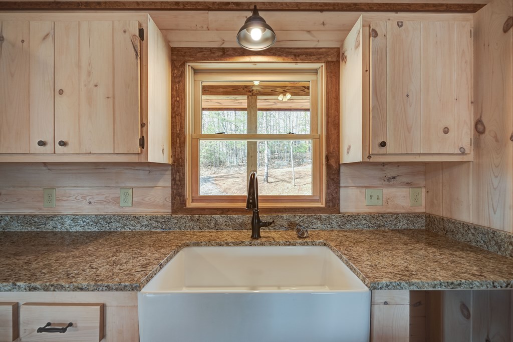 413273 Mineral Bluff Residential