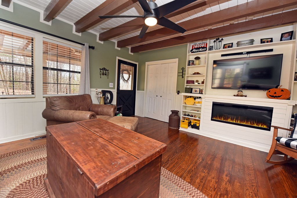 413309 Mineral Bluff Residential