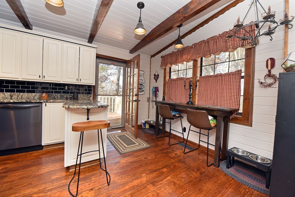 413309 Mineral Bluff Residential