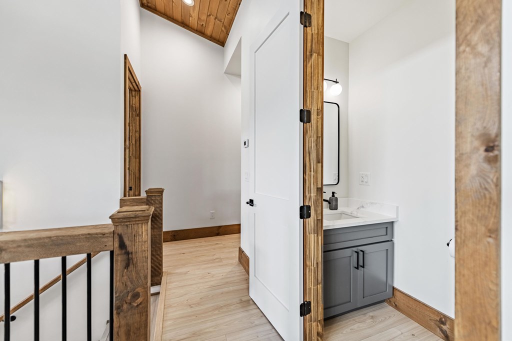 413462 Blue Ridge Residential