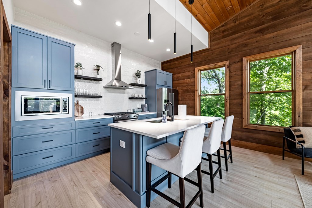 413462 Blue Ridge Residential
