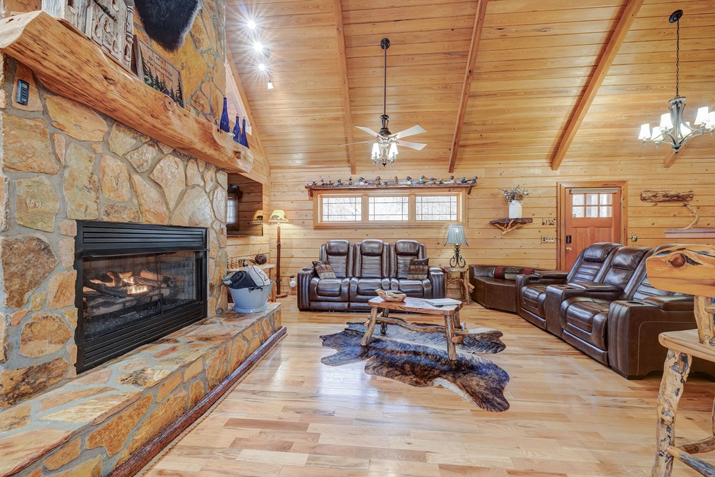 413519 Morganton Residential