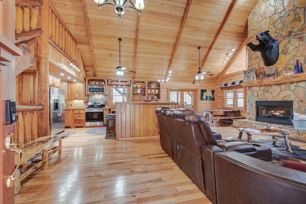 413519 Morganton Residential