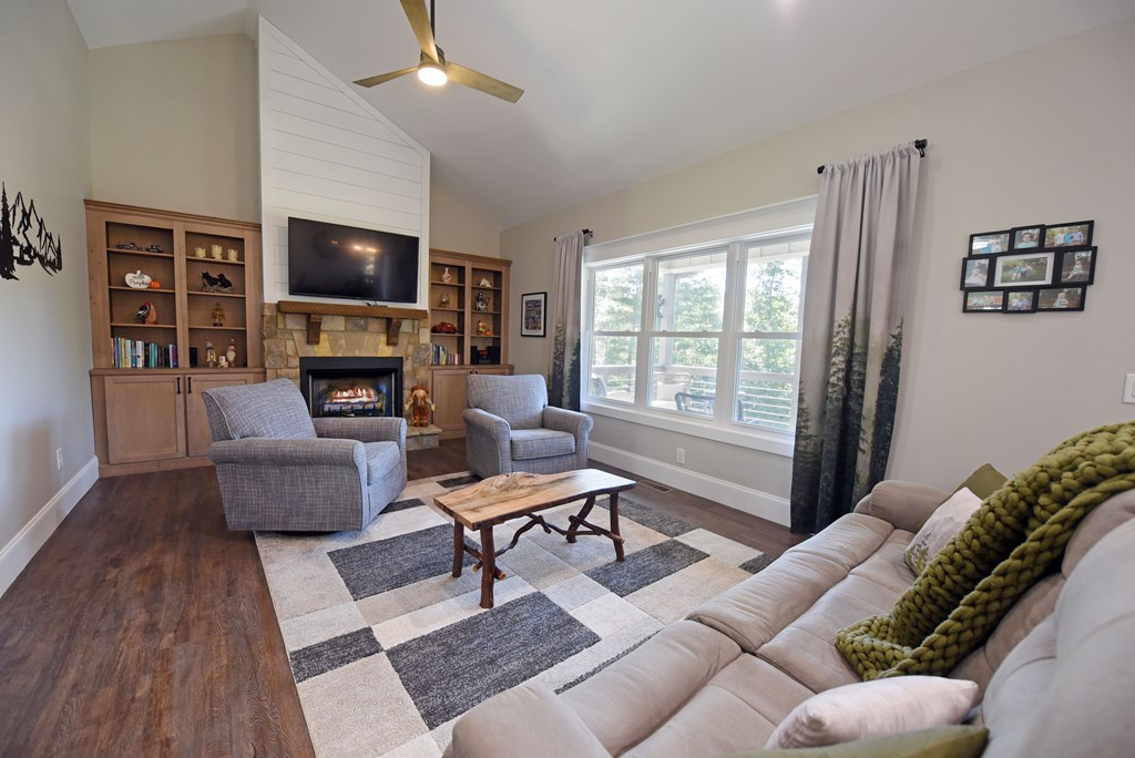413537 Blairsville Residential