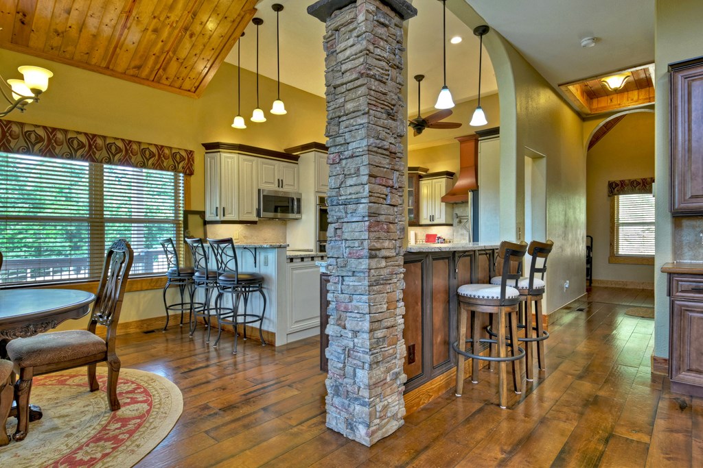 413670 Murphy Residential