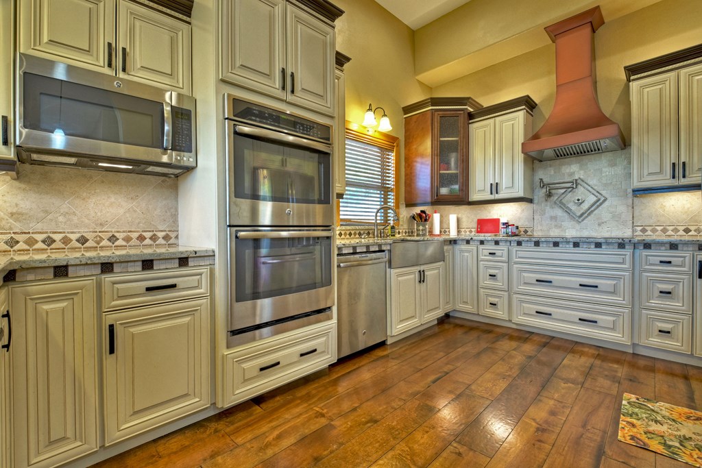 413670 Murphy Residential