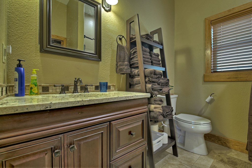 413670 Murphy Residential
