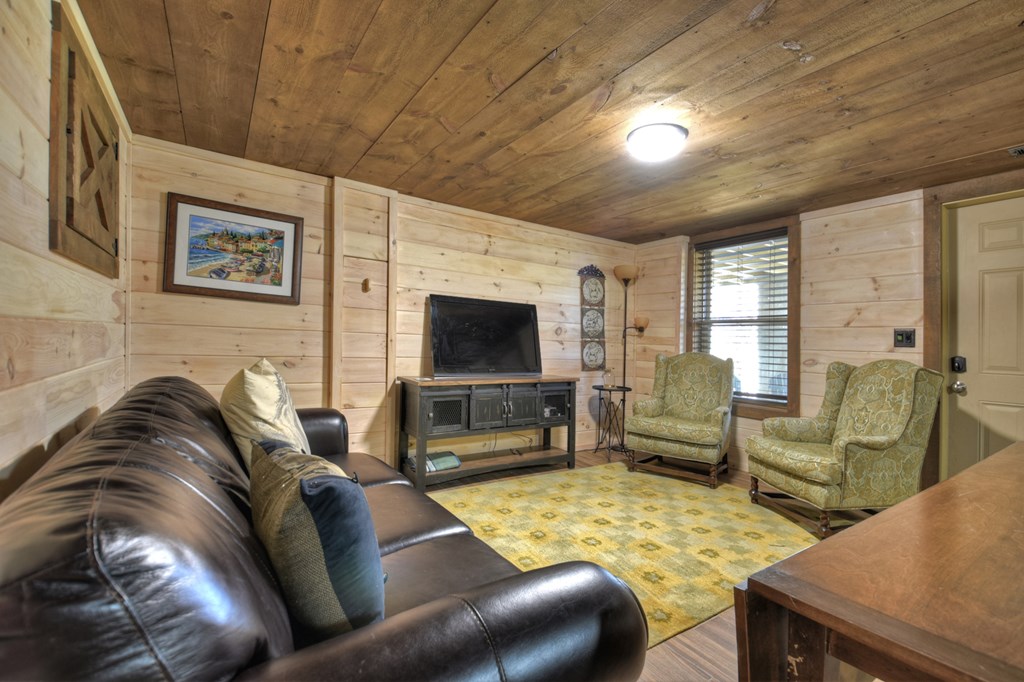 413732 Morganton Residential