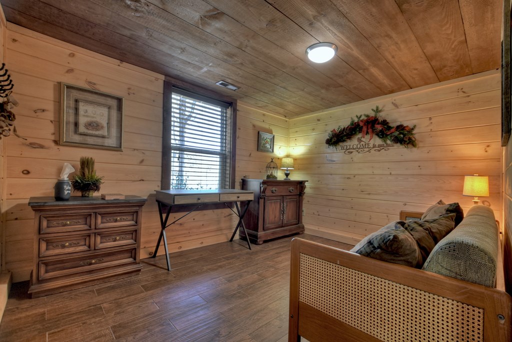 413732 Morganton Residential