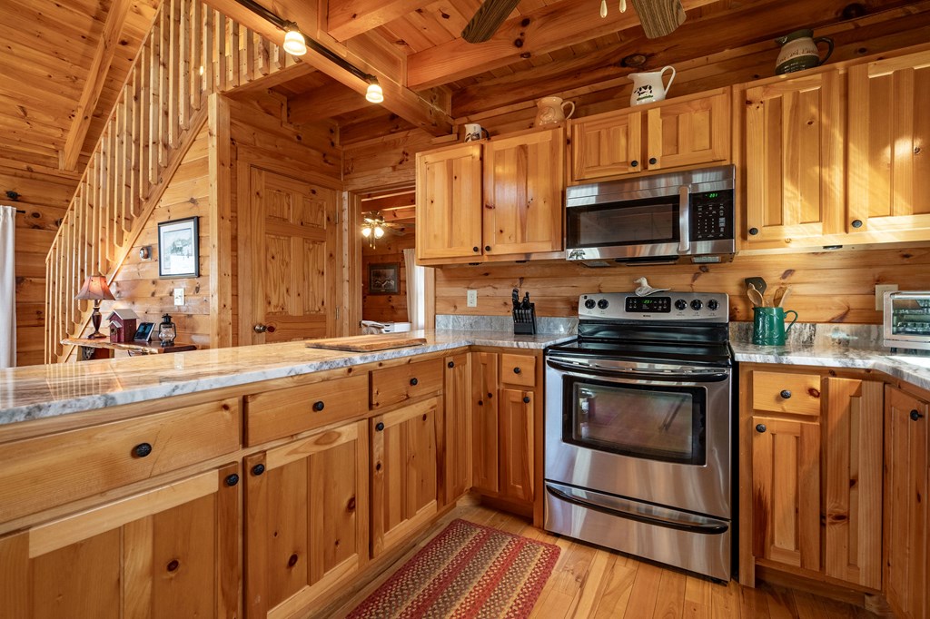 413780 Mineral Bluff Residential