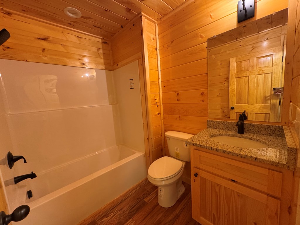 413786 Murphy Residential