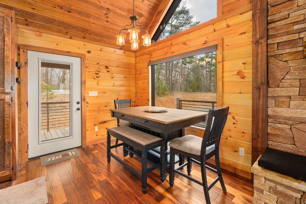 413835 Morganton Residential