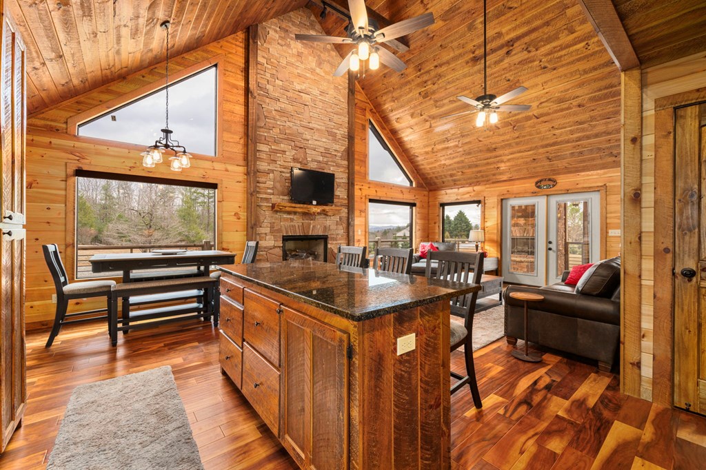 413835 Morganton Residential