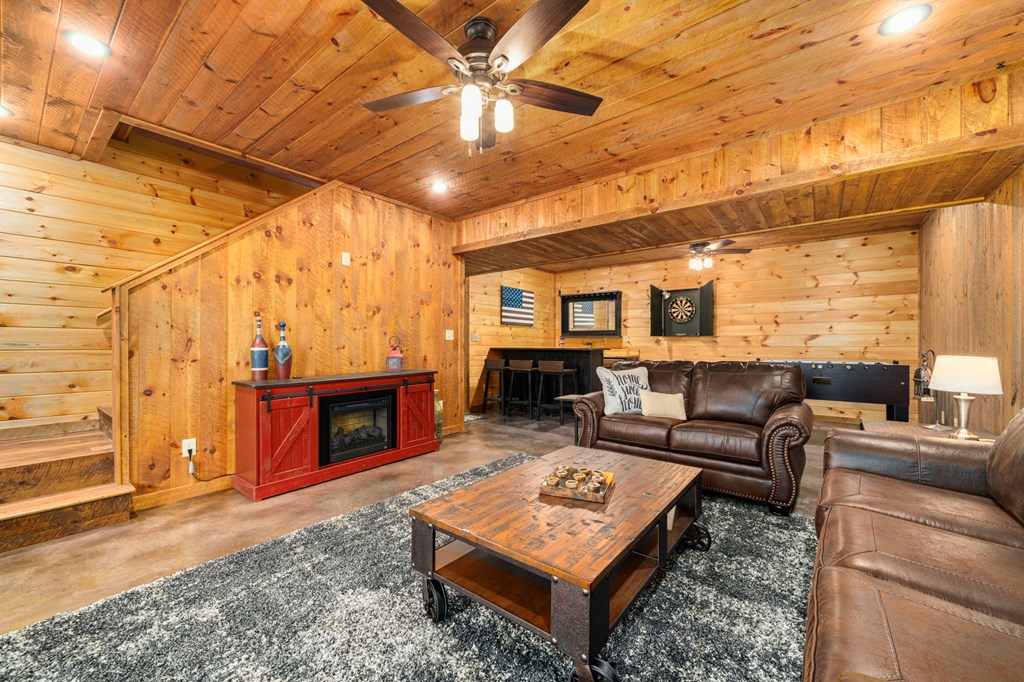 413835 Morganton Residential