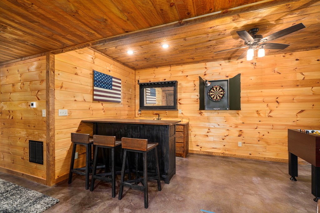 413835 Morganton Residential