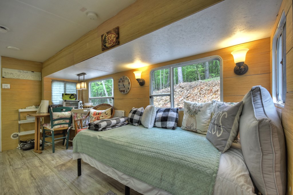 413908 Murphy Residential