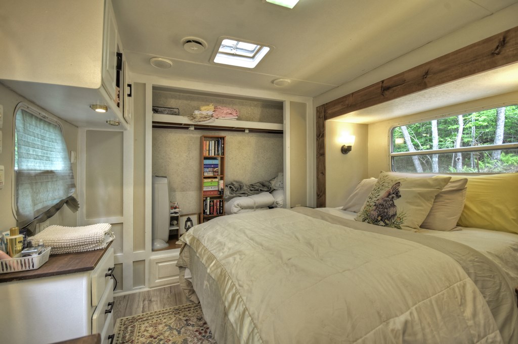 413908 Murphy Residential