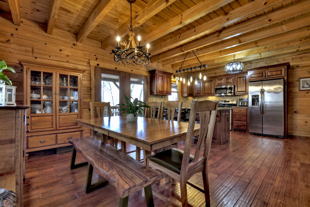 413947 Talking Rock Residential