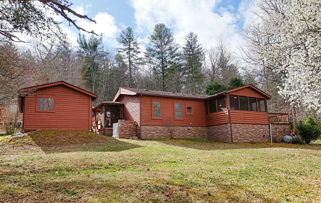 414144 Hiawassee Residential