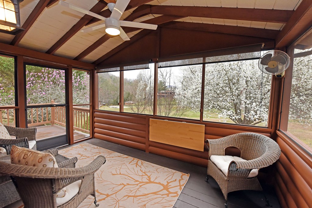 414144 Hiawassee Residential