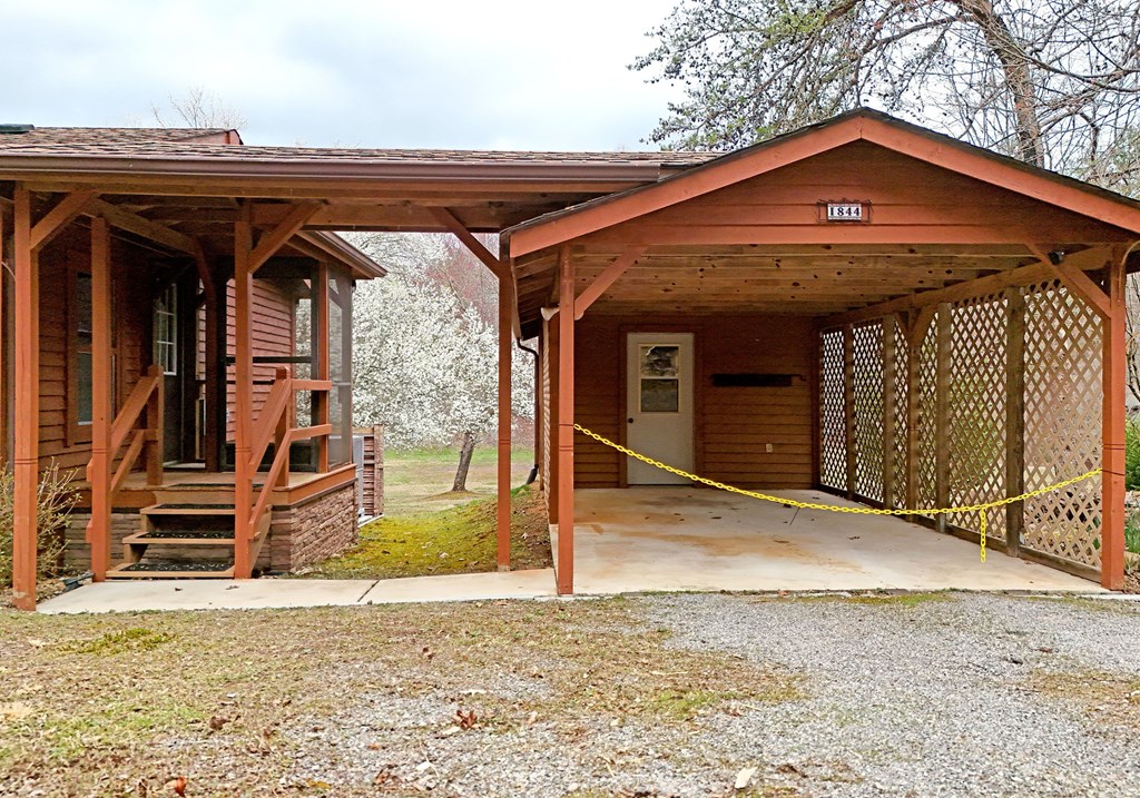 414144 Hiawassee Residential
