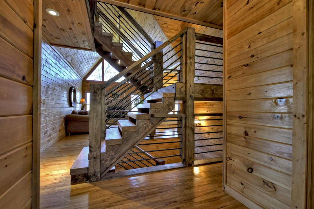414237 Mineral Bluff Residential