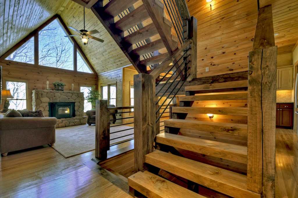 414237 Mineral Bluff Residential