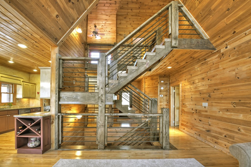 414237 Mineral Bluff Residential