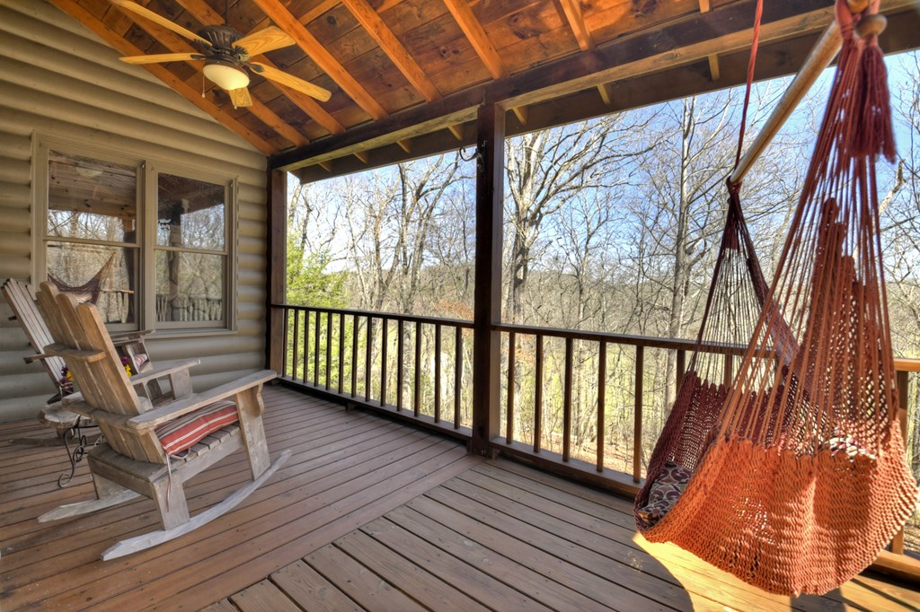 414237 Mineral Bluff Residential