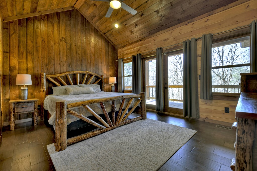 414246 Mineral Bluff Residential