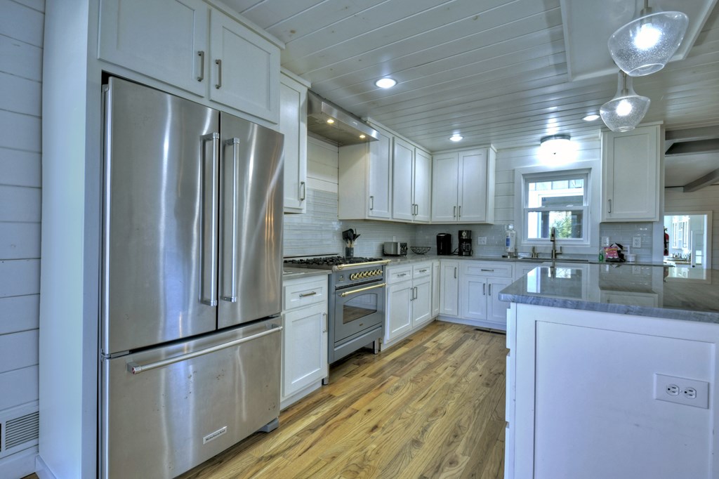 414293 Blue Ridge Residential