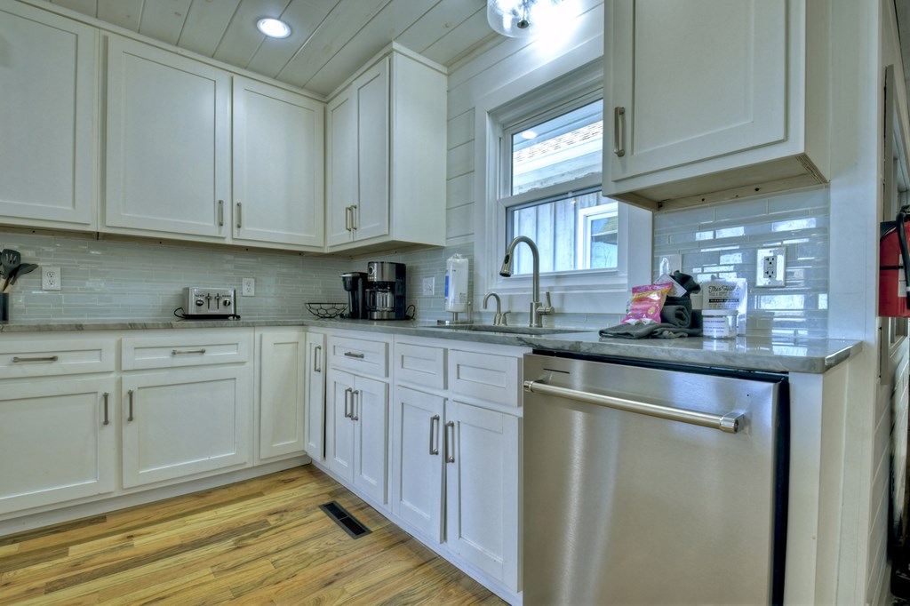 414293 Blue Ridge Residential