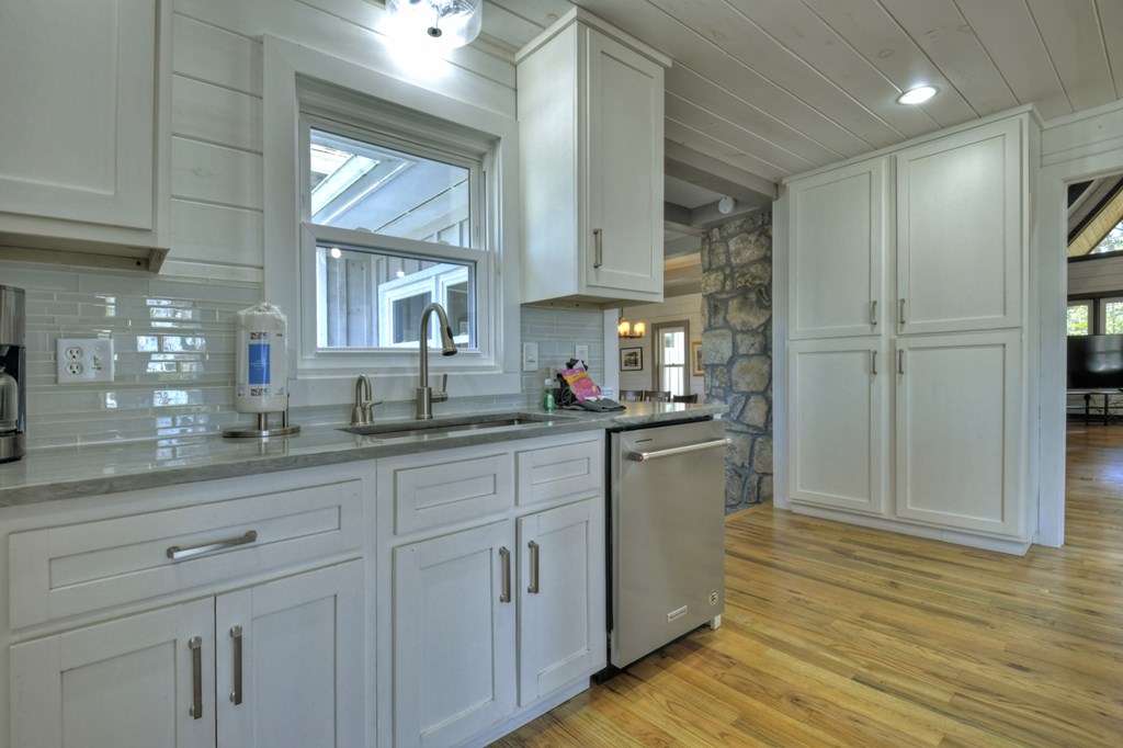 414293 Blue Ridge Residential