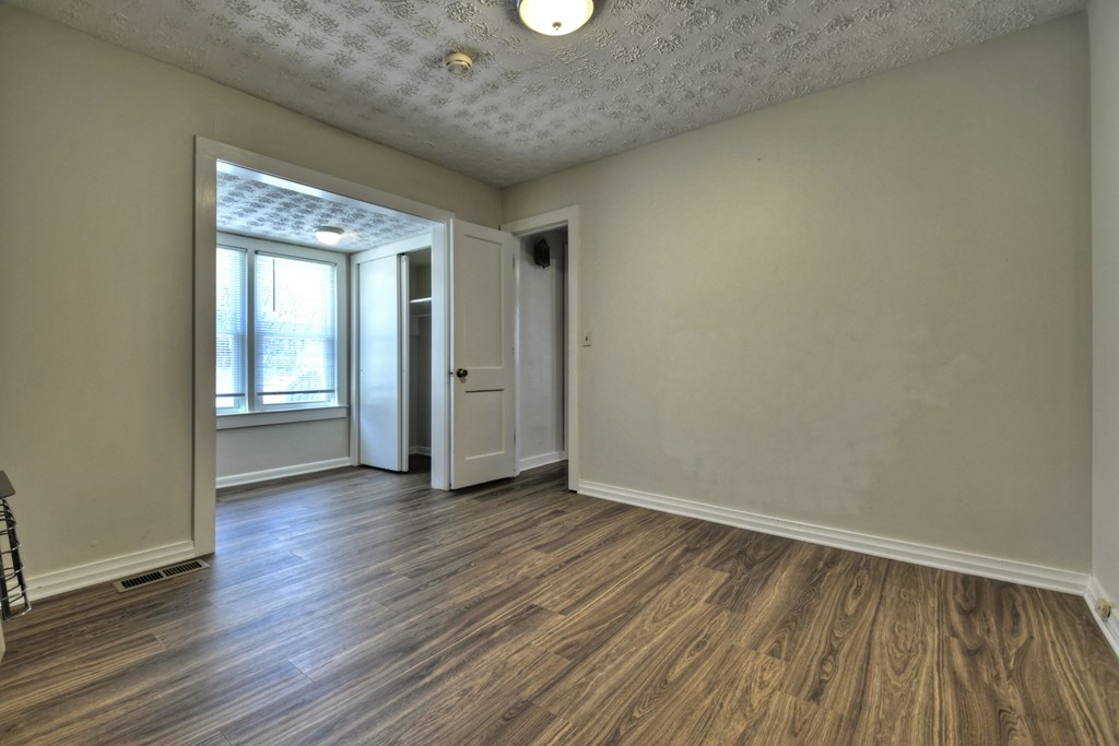 414294 Blue Ridge Residential