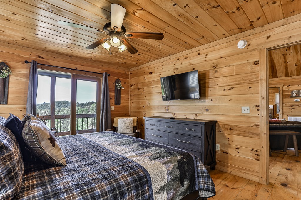 414396 Mineral Bluff Residential