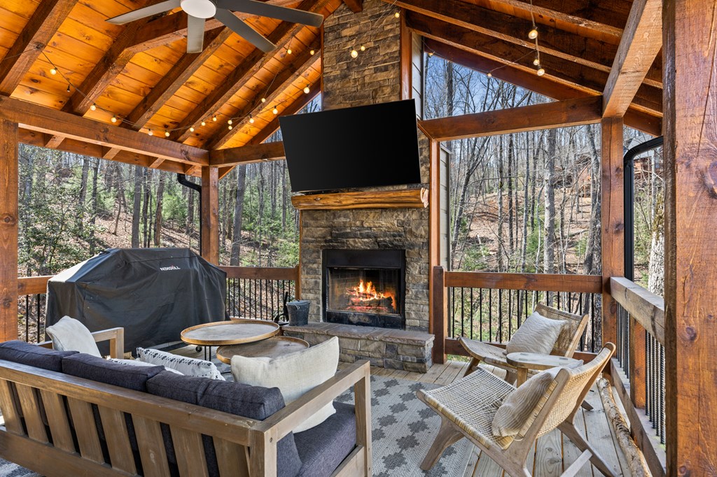 414414 Cherry Log Residential