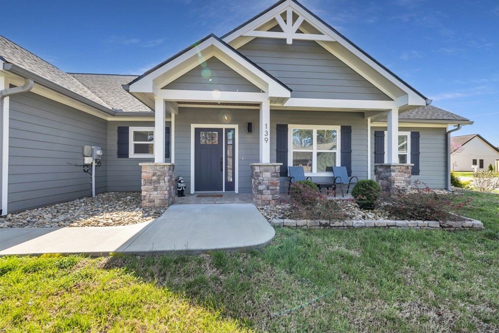 414432 Hayesville Residential