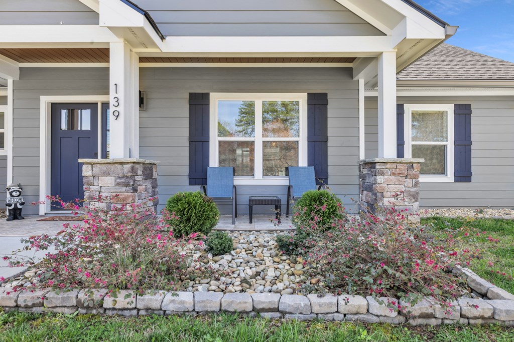 414432 Hayesville Residential
