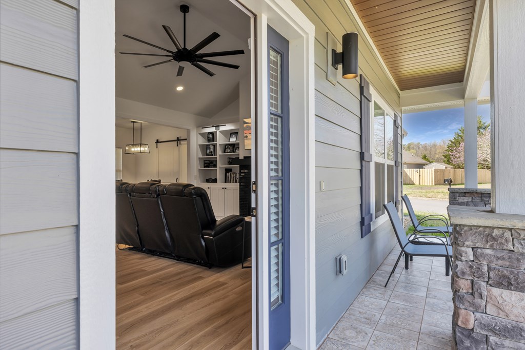 414432 Hayesville Residential