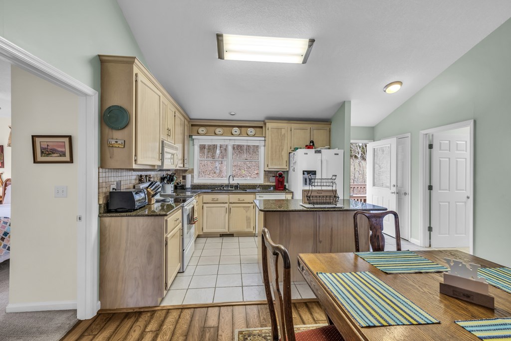 414434 Hiawassee Residential