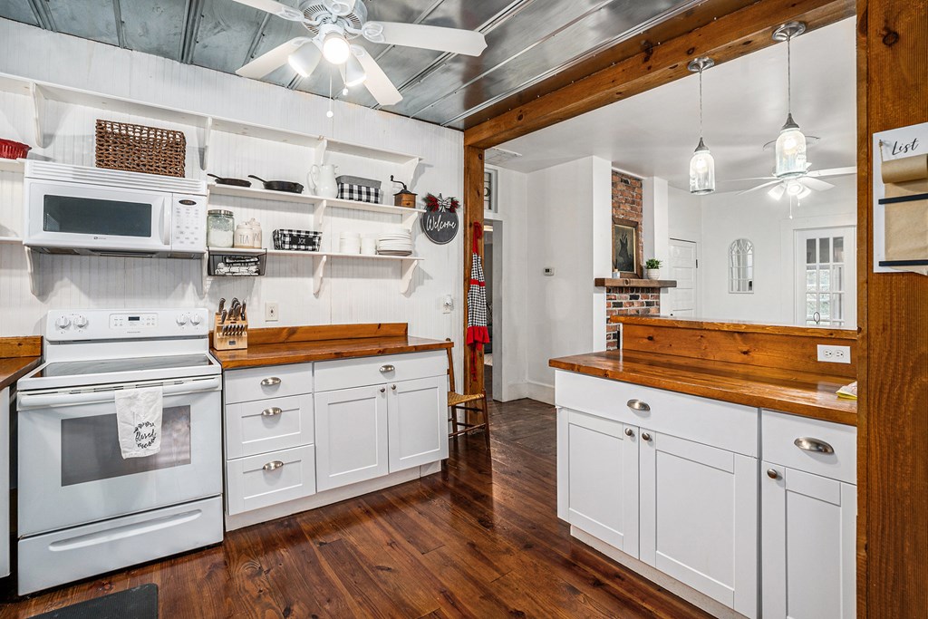 414460 Mineral Bluff Residential