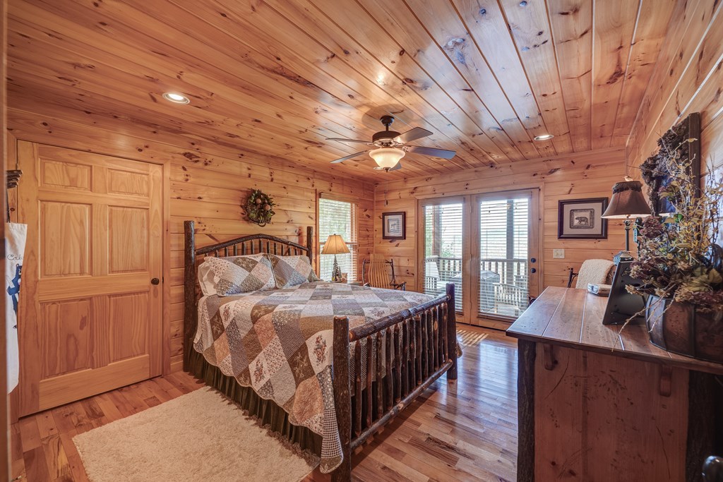 414600 Mineral Bluff Residential